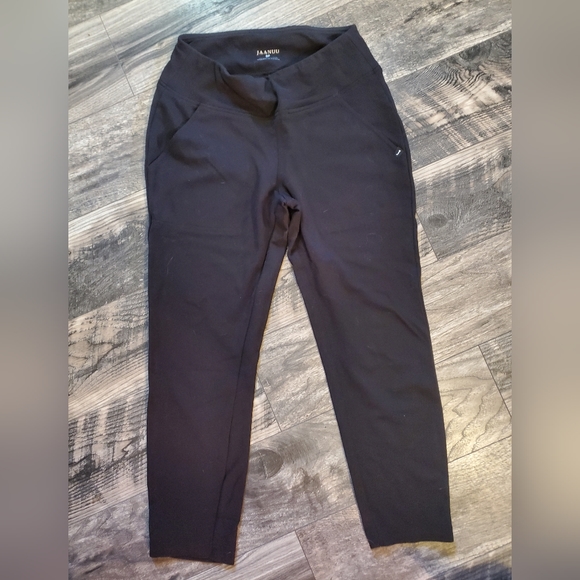 Jaanuu 7/8 scrub pant - Picture 1 of 3